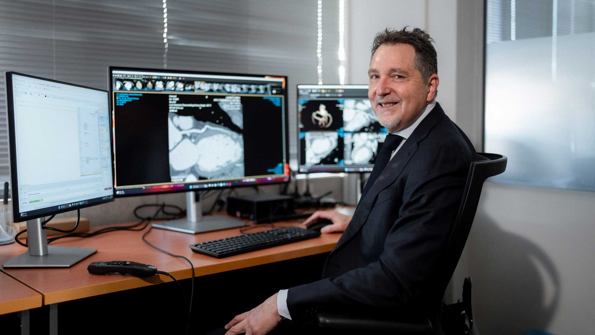 MB209981-(1)-DF-CT-2