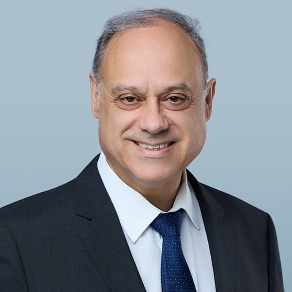 Dr John Lambros